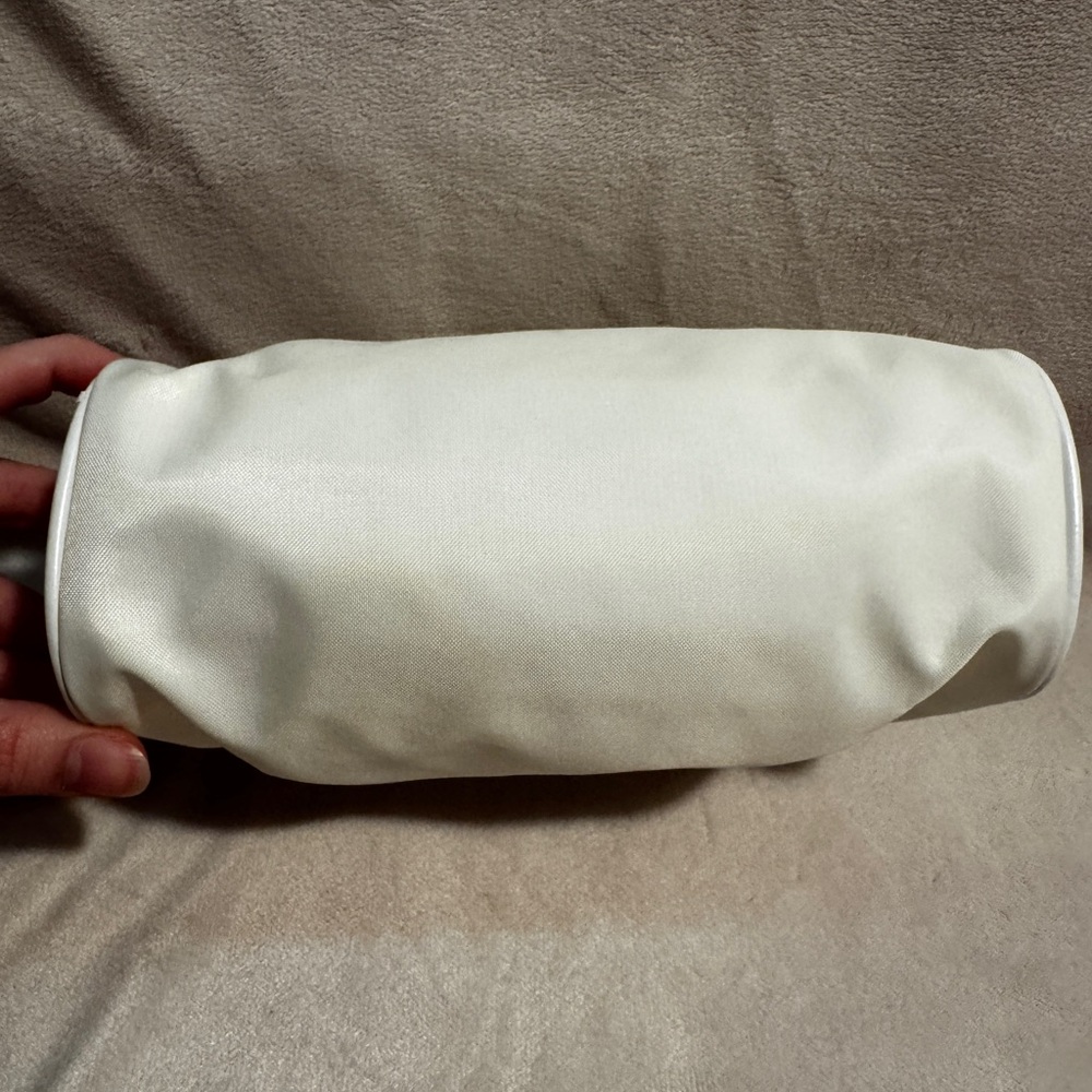 Christian Dior Parfums White Makeup Bag EUC - Picture 6 of 16